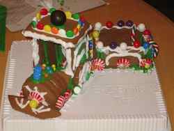 train gingerbread house
