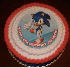 Sonic the Hedgehog Birthday Cake and Cupcakes